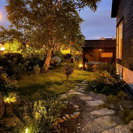 Family Home W Hot Tub & Garden Close To Stavanger Casa de Férias Randaberg på Jaeren